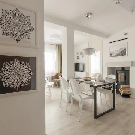 Krzeptowskiego Apartment *